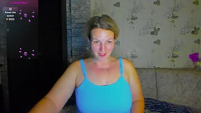 Snapshot of LadyLucky_ chatting on 15, 3, 2025 LadyLucky online show from 15, 3, 2025