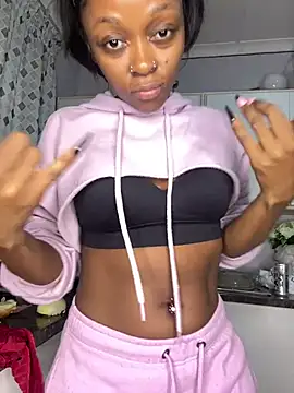 Snapshot of xxTatiannaxx chatting on 2, 7, 2026 xxTatiannaxx online show from 2, 7, 2026