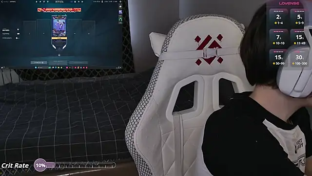 Luna Loveee online show from 28, 2, 2026