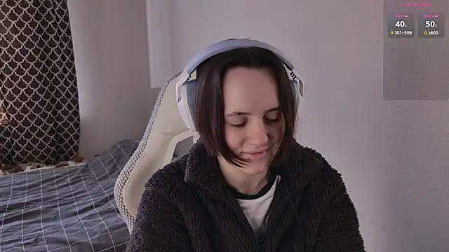 Luna Loveee online show from 25, 4, 2026