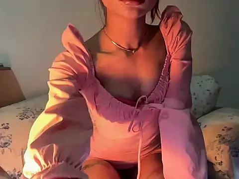 Snapshot of _luckylips chatting on 25, 3, 2026 luckylips online show from 25, 3, 2026