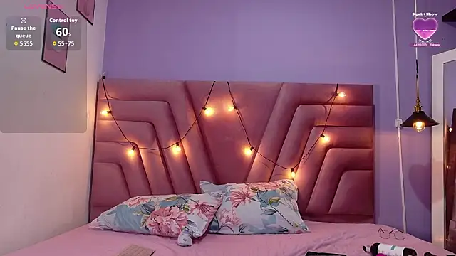 Snapshot of innocenthazel chatting on 10, 2, 2026 innocenthazel online show from 10, 2, 2026