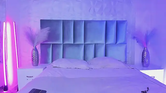 Selene bennet online show from 25, 3, 2026