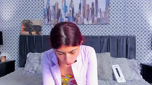 Snapshot of Cassie_bloom chatting on 27, 2, 2025 Cassie bloom online show from 27, 2, 2025