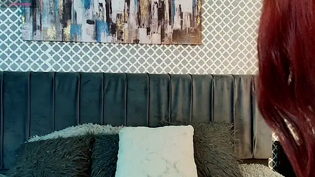 Snapshot of Cassie_bloom chatting on 2, 10, 2025 Cassie bloom online show from 2, 10, 2025