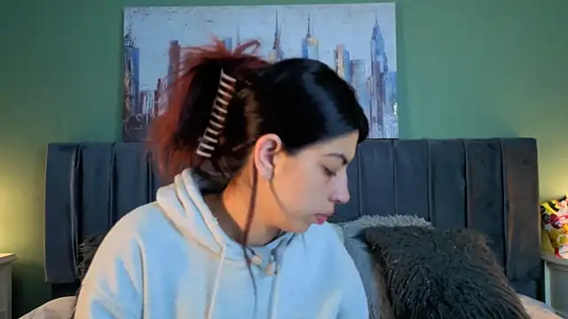 Cassie bloom online show from 27, 3, 2026