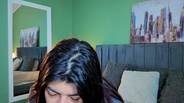 Cassie bloom online show from 2, 4, 2026