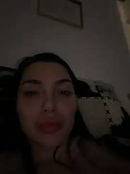 Mia Splash online show from 5, 4, 2026