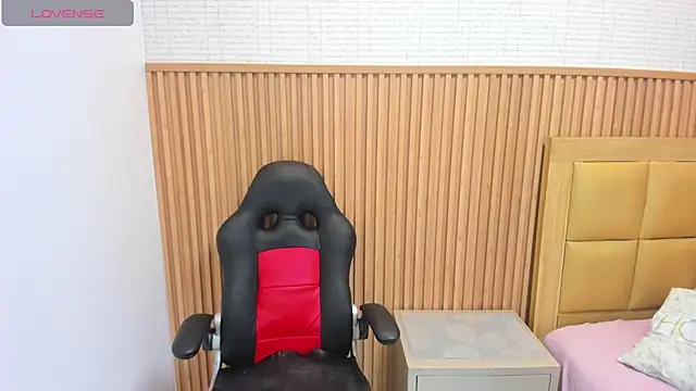 MEGANZARICK online show from 14, 10, 2025