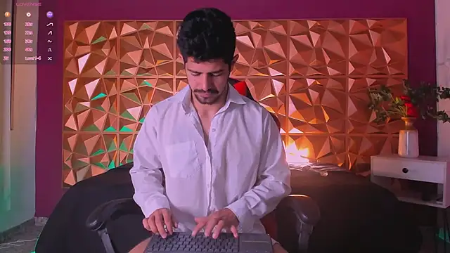 AlejandroStormm online show from 25, 2, 2025