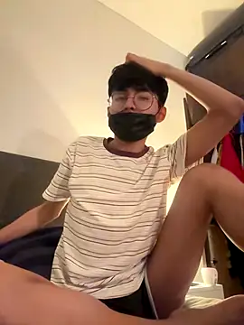 Snapshot of twinkperu18 chatting on 4, 10, 2025 twinkperu18 online show from 4, 10, 2025