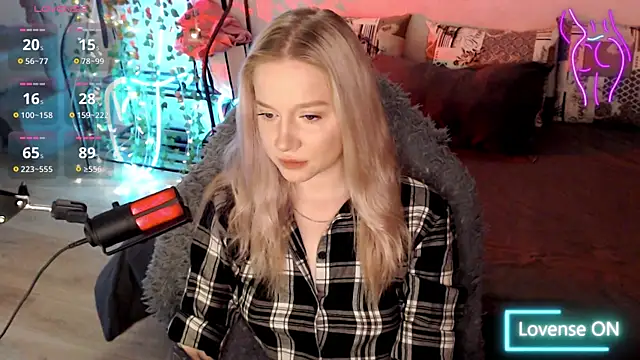 Snapshot of lissallor_ chatting on 16, 9, 2025 lissallor online show from 16, 9, 2025