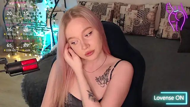 Snapshot of lissallor_ chatting on 6, 10, 2025 lissallor online show from 6, 10, 2025