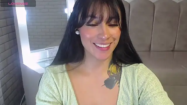 Snapshot of Isabella_Collen_v chatting on 23, 4, 2026 Isabella Collen v online show from 23, 4, 2026
