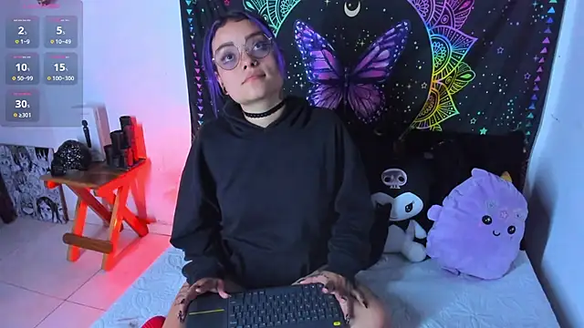 Snapshot of ChloeAllennn chatting on 28, 2, 2025 ChloeAllennn online show from 28, 2, 2025