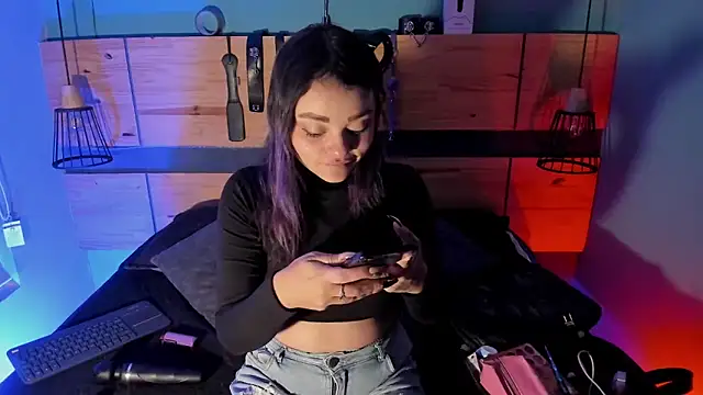 ChloeAllennn online show from 19, 12, 2025