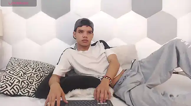 Axel Forte online show from 25, 2, 2025