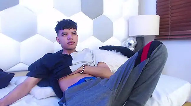 Axel Forte online show from 8, 3, 2025