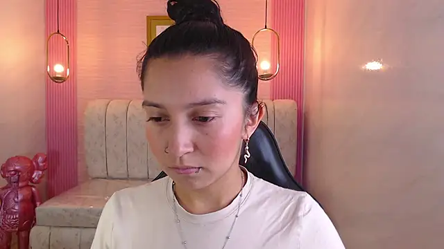 Snapshot of madhison_klain_s chatting on 14, 10, 2025 madhison klain s online show from 14, 10, 2025