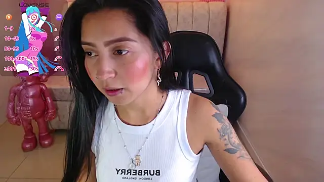 Snapshot of madhison_klain_s chatting on 6, 11, 2025 madhison klain s online show from 6, 11, 2025