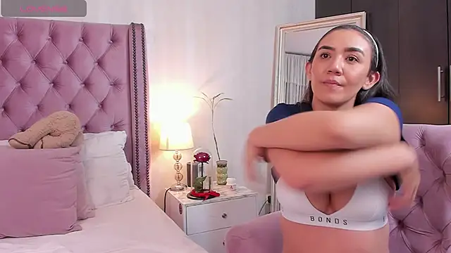 natashaleightt online show from 11, 1, 2026