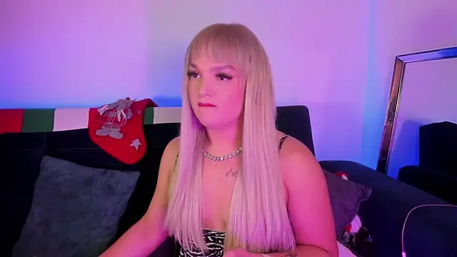 ScarletThompsonx online show from 16, 12, 2025