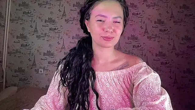 Snapshot of Just_Scarlet_ chatting on 4, 10, 2025 Just Scarlet online show from 4, 10, 2025