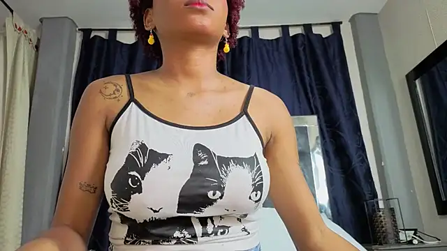 Effie cooper online show from 30, 9, 2025