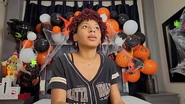 Effie cooper online show from 22, 10, 2025