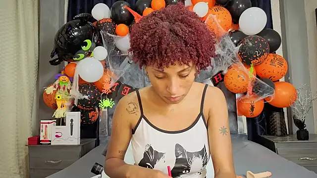 Effie cooper online show from 23, 10, 2025