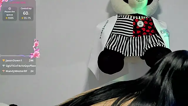 Snapshot of Kylie_brazt chatting on 15, 3, 2025 Kylie brazt online show from 15, 3, 2025