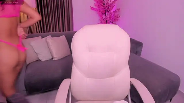 hannah thomson  online show from 13, 1, 2026