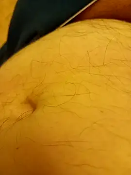 Snapshot of Vali1969 chatting on 13, 11, 2025 Vali1969 online show from 13, 11, 2025