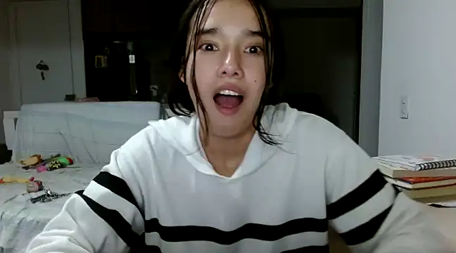 Snapshot of _luna_777 chatting on 25, 2, 2025 luna 777 online show from 25, 2, 2025