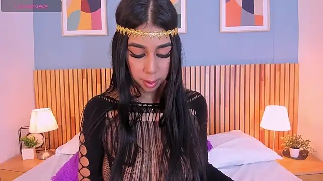 AnnieGibbyns online show from 17, 10, 2025