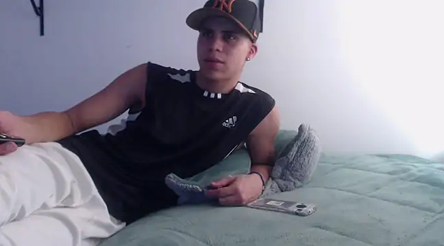 NERUS0982 online show from 3, 3, 2025