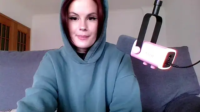 Snapshot of Della_Ideal chatting on 10, 3, 2025 Della Ideal online show from 10, 3, 2025
