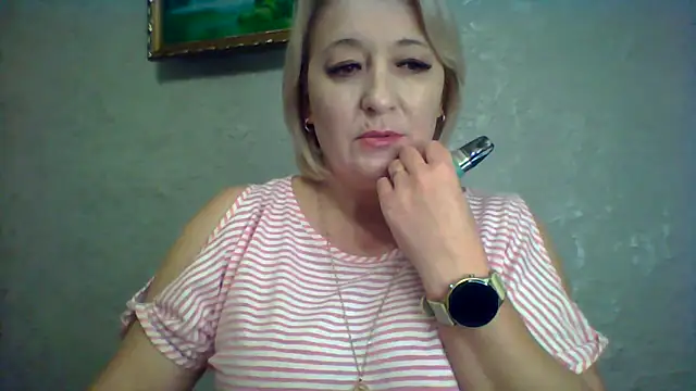 ArielXLoveresss online show from 13, 11, 2025