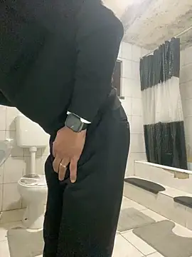 rogerdik76 online show from 11, 3, 2026