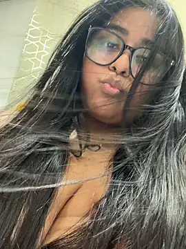 virginbrunette99 online show from 17, 7, 2026