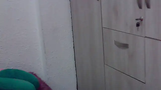 Victoria Lover online show from 3, 3, 2025