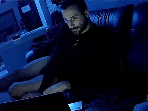Snapshot of gryzoon chatting on 9, 10, 2025 gryzoon online show from 9, 10, 2025