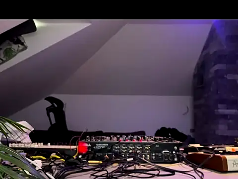 gryzoon online show from 2, 7, 2026