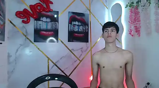 Snapshot of KING_OFF_BOYS chatting on 11, 3, 2025 KING OFF BOYS online show from 11, 3, 2025