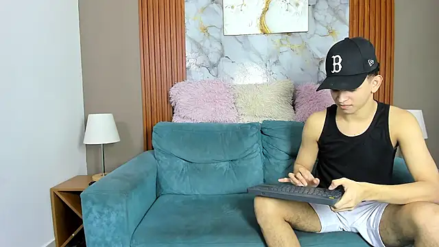 KING OFF BOYS online show from 17, 4, 2026