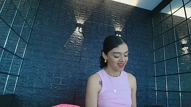 Vaiolett Smith online show from 28, 2, 2025