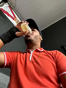 Snapshot of Lindp190194 chatting on 23, 11, 2025 Lindp190194 online show from 23, 11, 2025