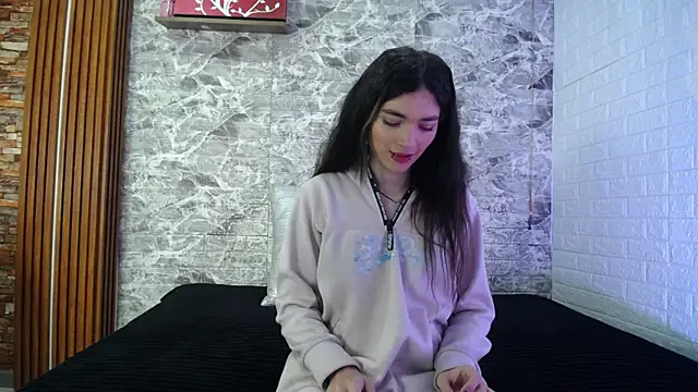 MaeveKuro online show from 9, 9, 2025