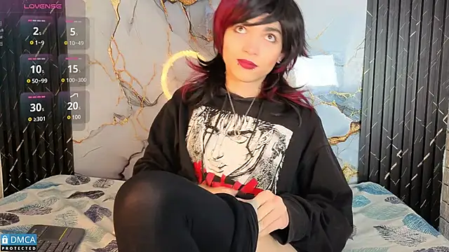 MaeveKuro online show from 10, 11, 2025