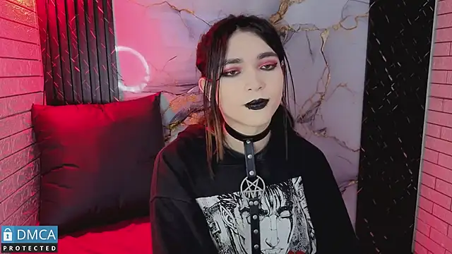 Snapshot of MaeveKuro chatting on 1, 7, 2026 MaeveKuro online show from 1, 7, 2026